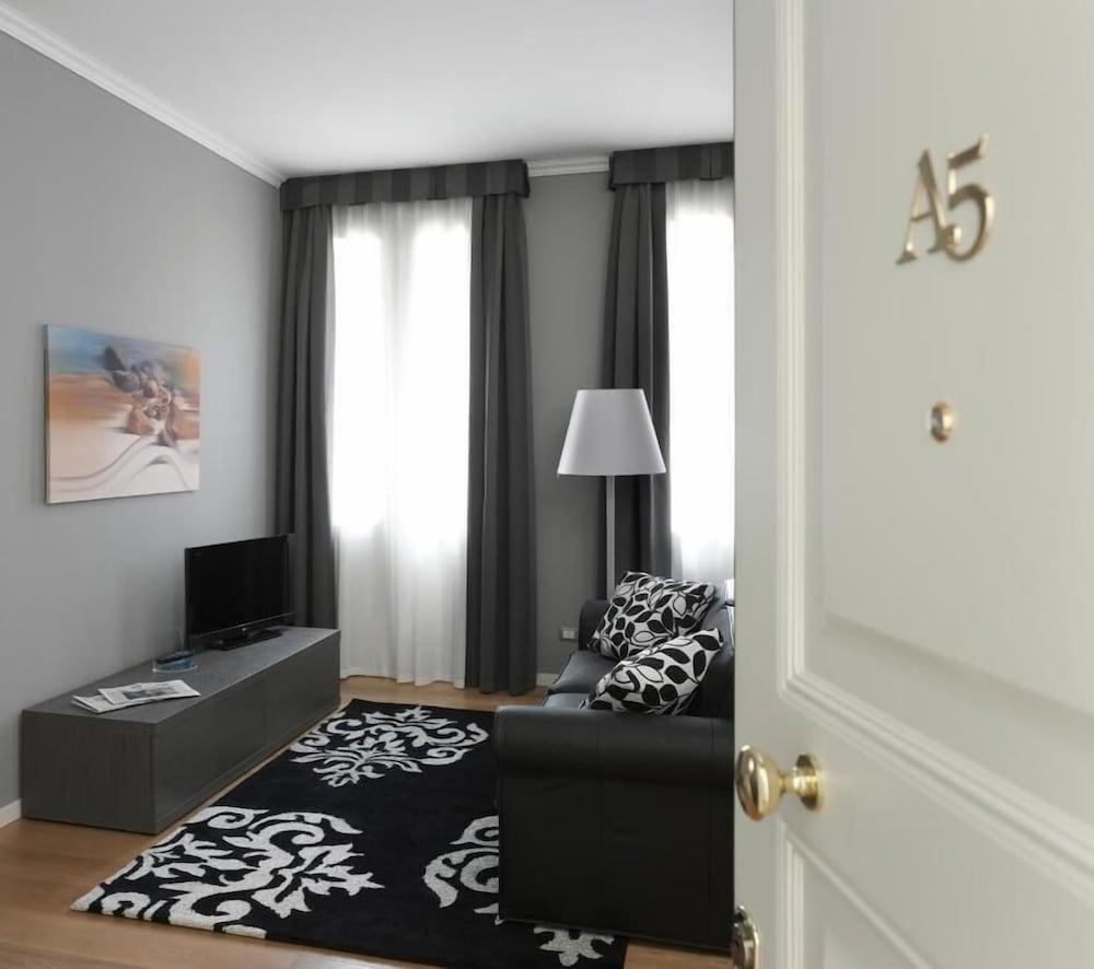Palace Suite Trieste Eksteriør bilde